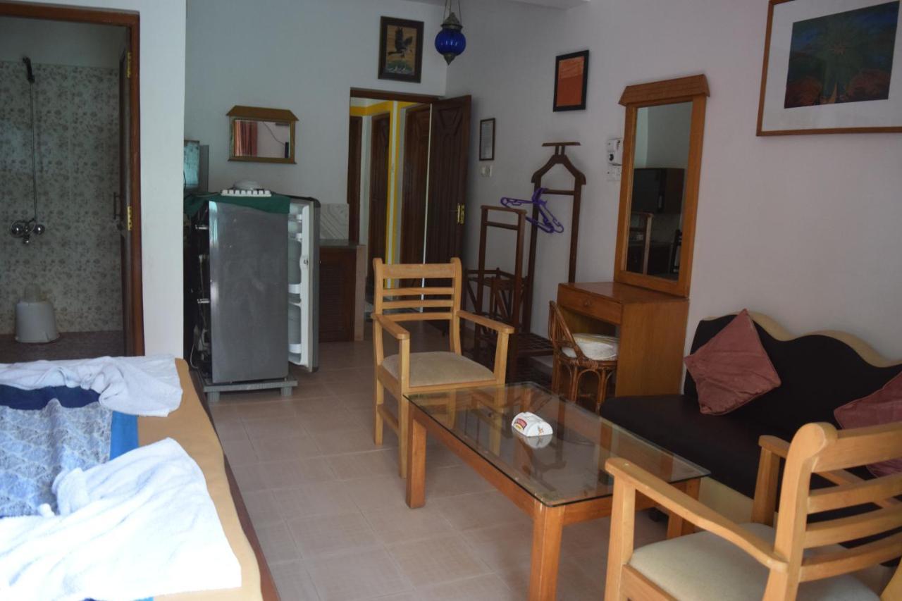 Bribon Guest House Калангут Экстерьер фото